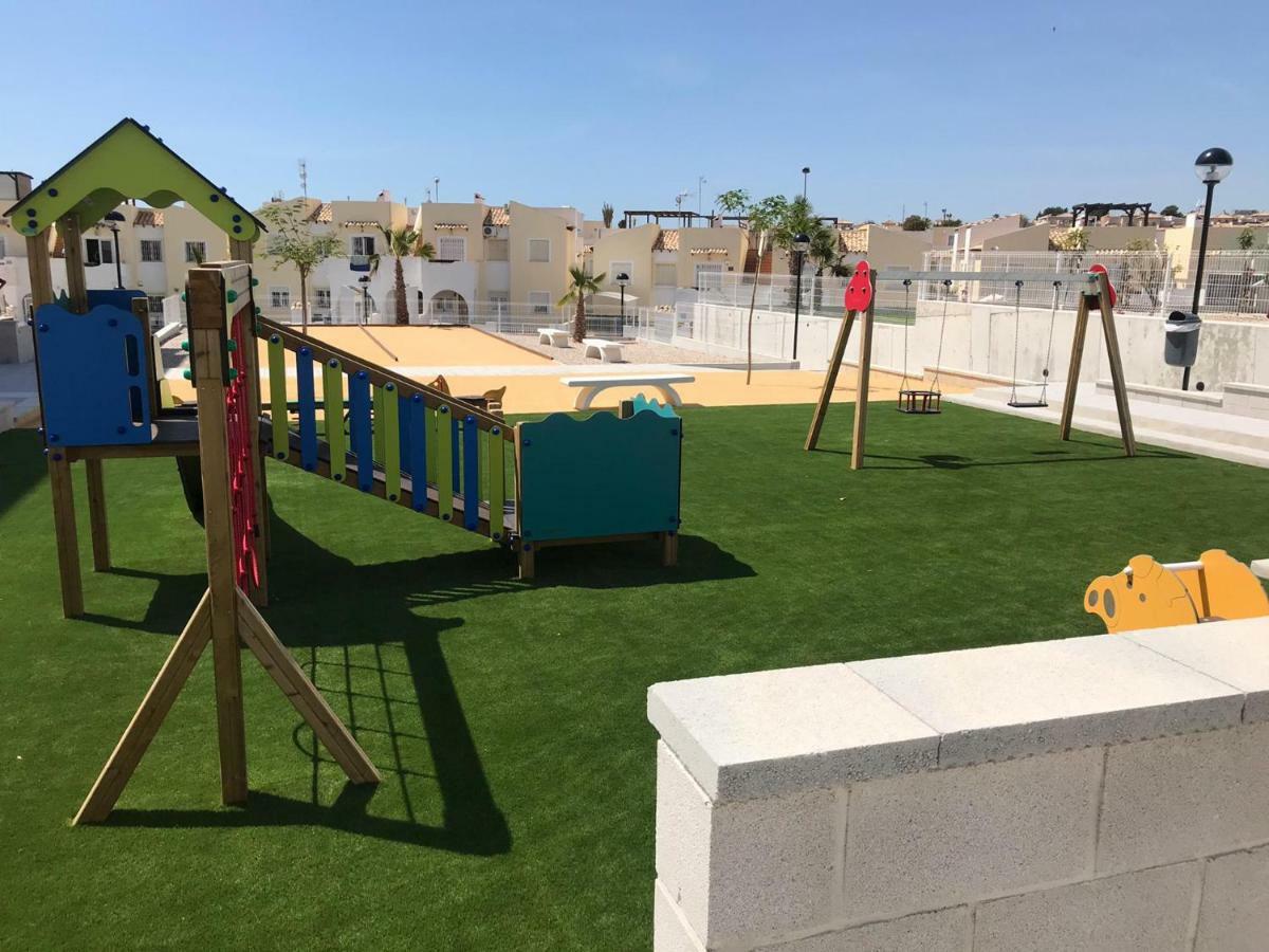 Bel appartement à moins d 1km du Golf Villamartin Orihuela Esterno foto
